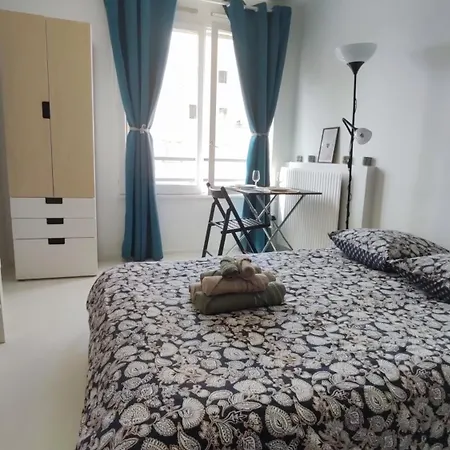 Charming In A Great Location * 克雷泰伊